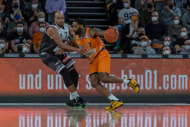 巴佩被卷入 巴佩被卷入