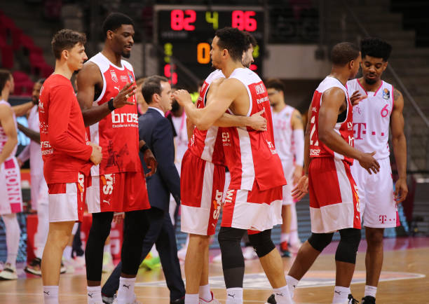 几名核心外 几名核心外